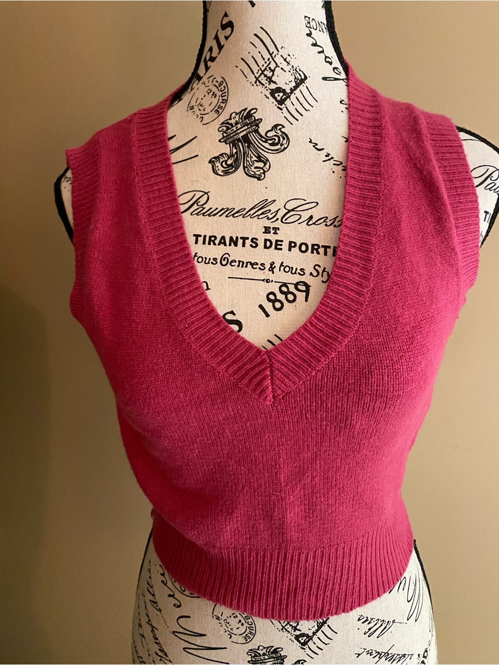 debut Fuchsia Sleeveless V-Neck Knit Vest